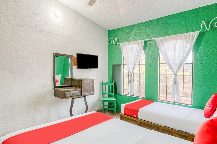 Room 10 of 65