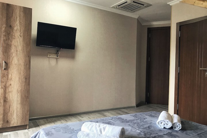Room 30 of 37