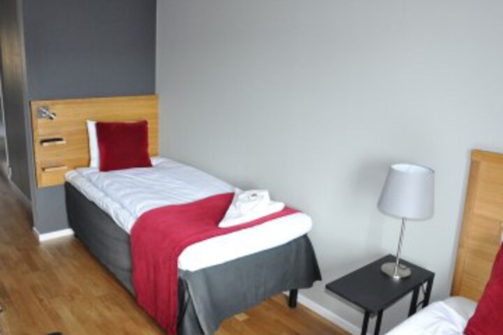 Room 7 of 35
