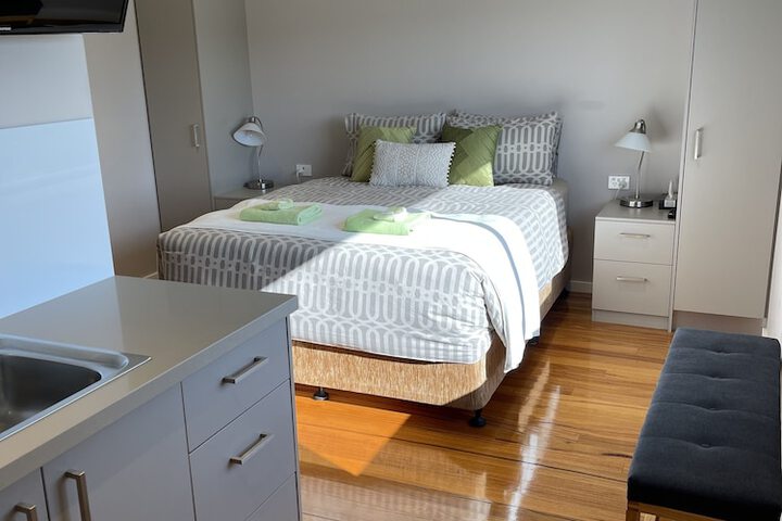 Room 42 of 123