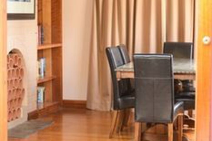 Room 9 of 20