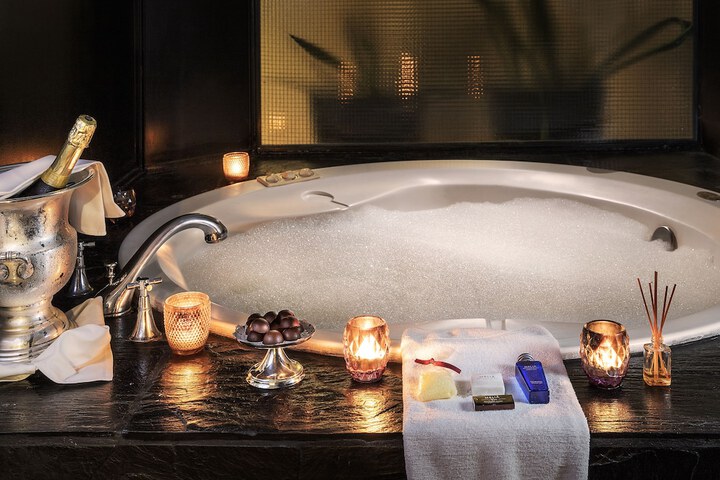 Hot Tub 66 of 110