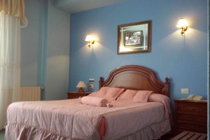 Room 11 of 24