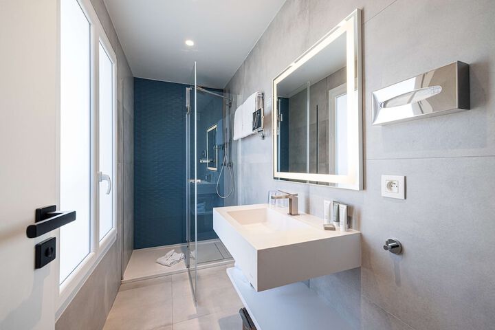 Bath Interior