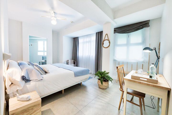 Room 2 of 14