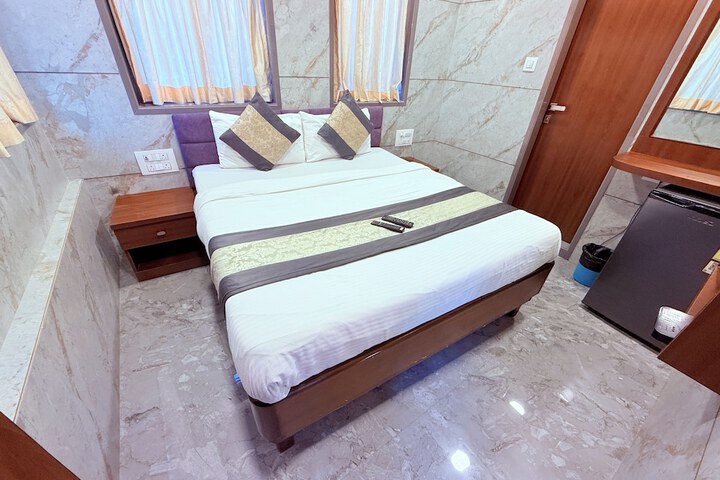 Room 8 of 45