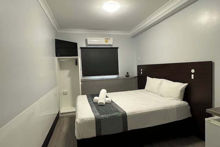 Room 3 of 19