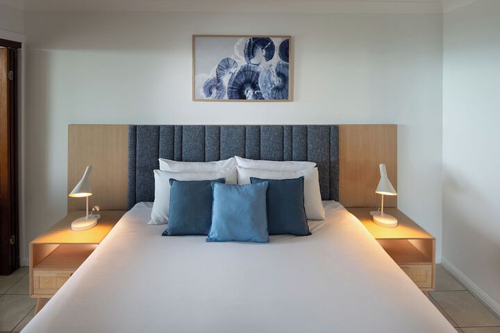 Room 8 of 75