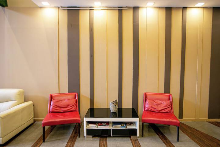 Hotel Interior 6 of 34