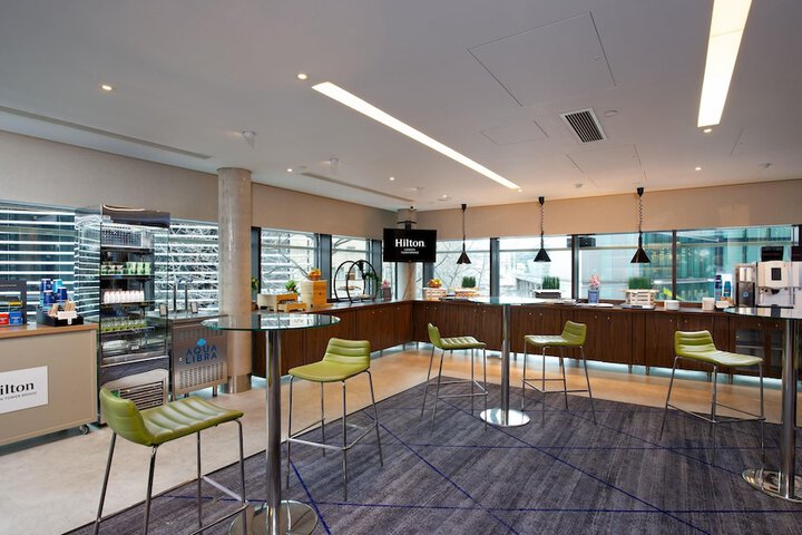 Business Center 89 of 103