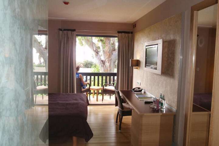 Room 26 of 118