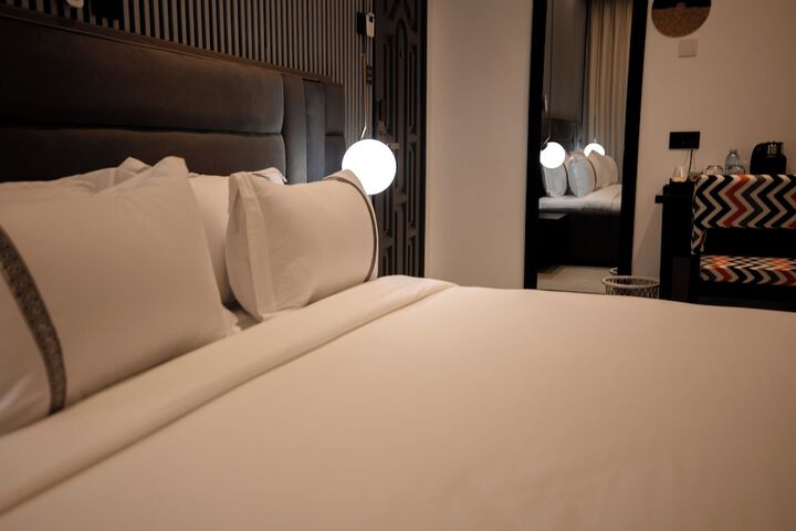Room 35 of 60