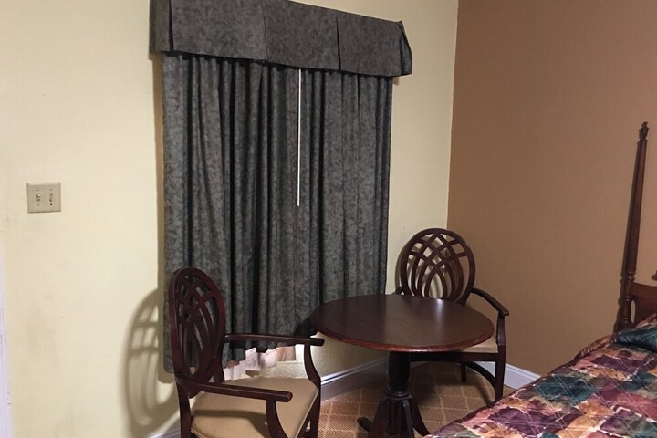 Room 3 of 4