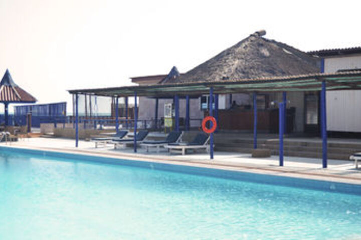 Pool 51 of 68