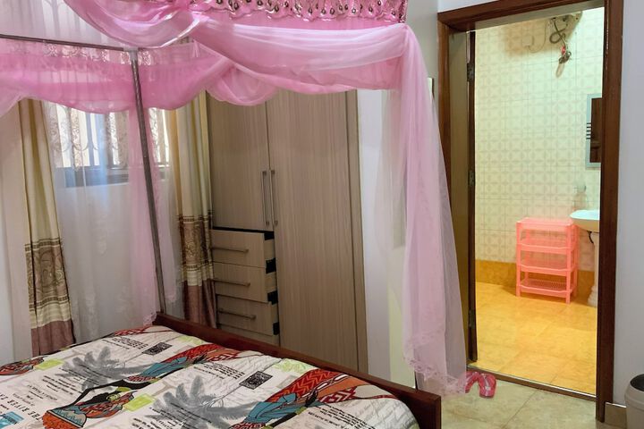 Room 85 of 226
