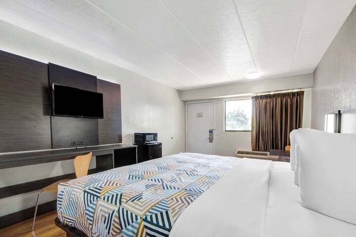 Room 21 of 36