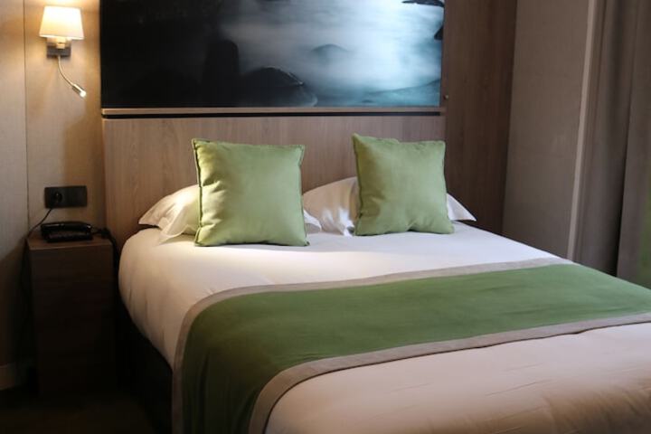 Room 46 of 94