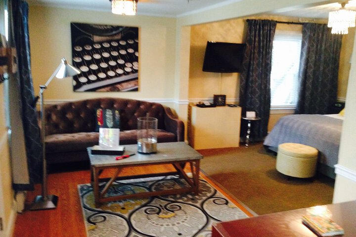 Room 13 of 117