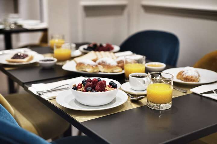 Breakfast/Coffee Service 38 of 41