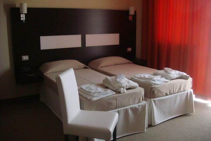 Room 13 of 29