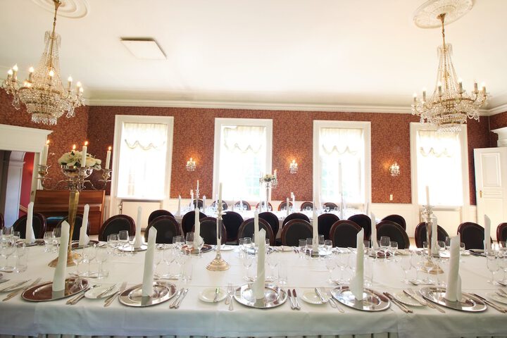 Ballroom/Hall 69 of 84