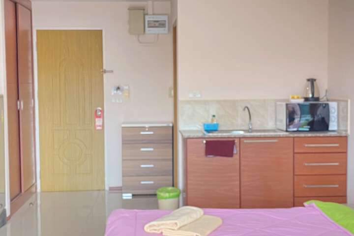 Room 14 of 50