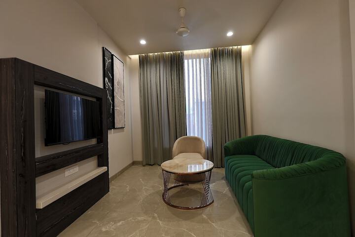 Room 5 of 67