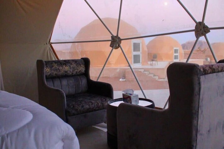 Room 11 of 38