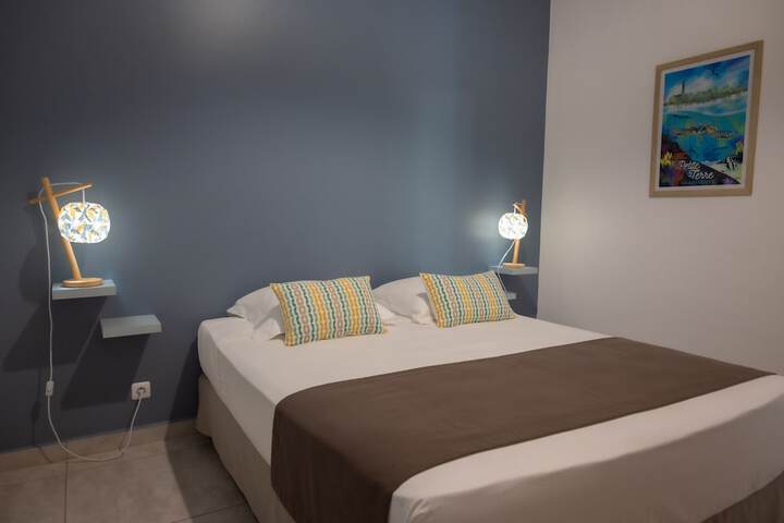 Room 10 of 72