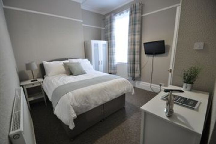 Room 44 of 60