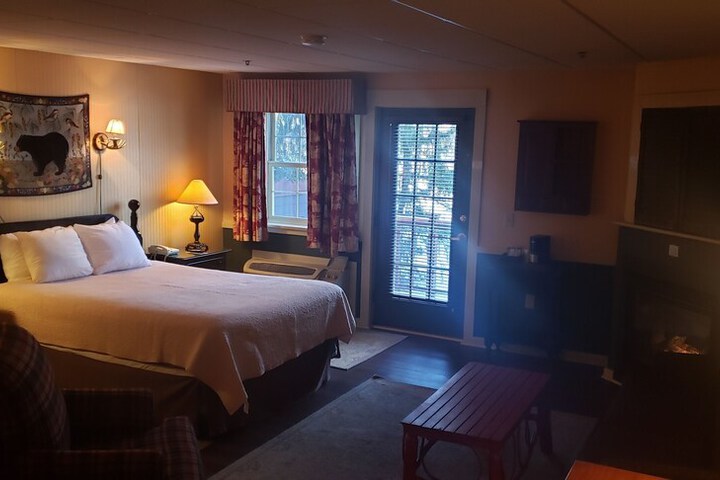 Room 22 of 259