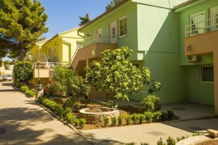 Hotel 7 of 70