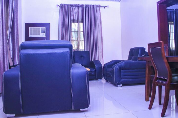Room 5 of 38