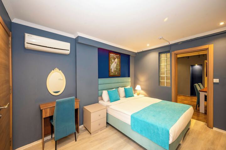 Room 21 of 158