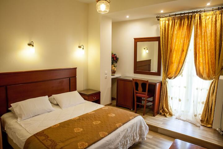 Room 4 of 45