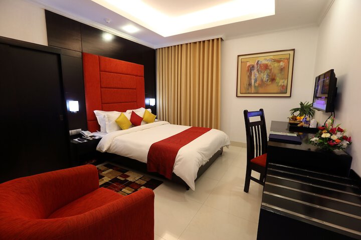 Room 16 of 54