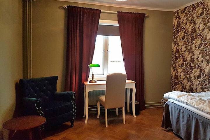 Room 7 of 38
