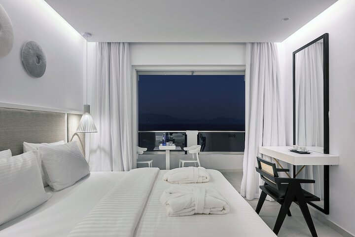 Room 22 of 165