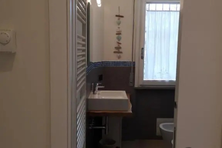 Room 5 of 5