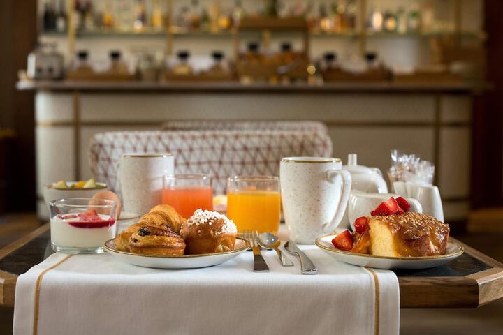 Breakfast/Coffee Service 44 of 65