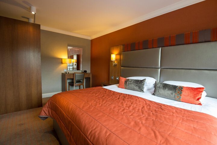 Room 15 of 80