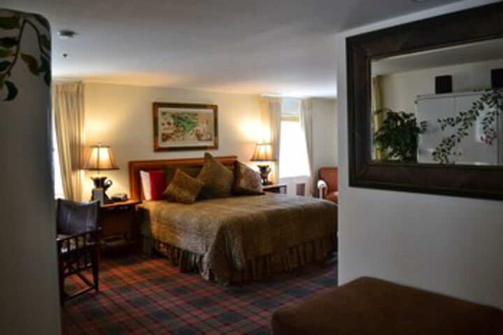 Room 13 of 46