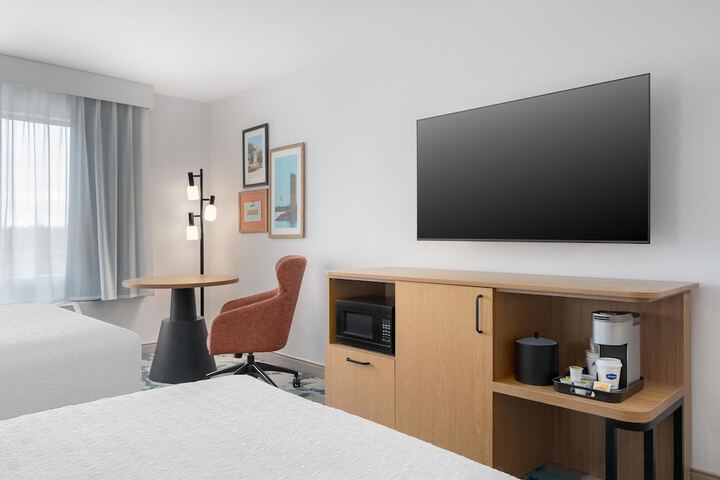 Room 19 of 35