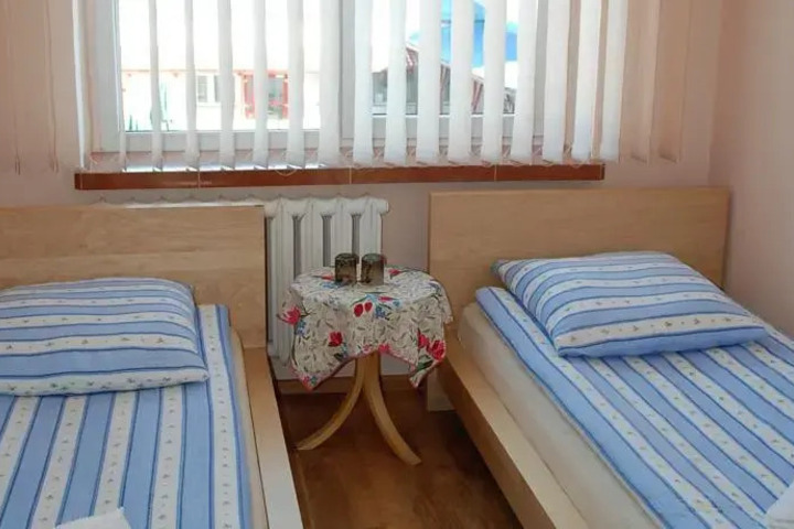 BED-BREAKFAST BY TINA