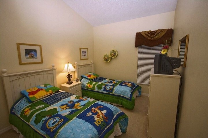 Room 6 of 21