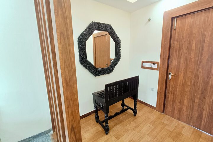 Room 17 of 71