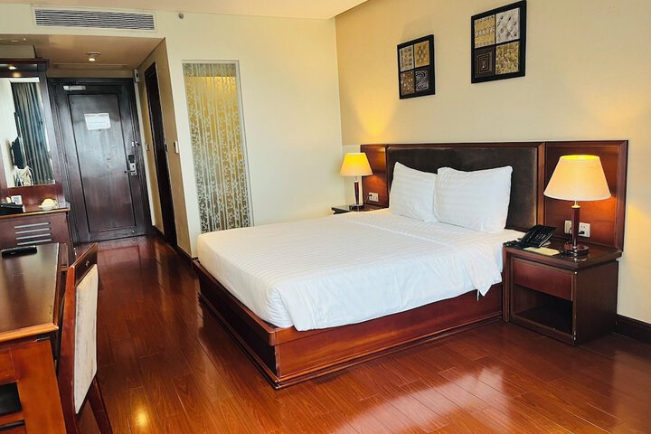 Room 27 of 72