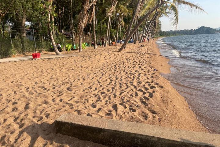 Beach 14 of 17