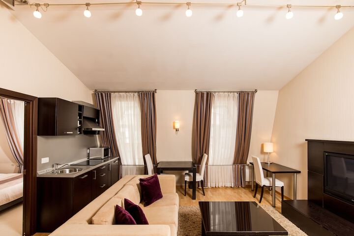 Room 41 of 84
