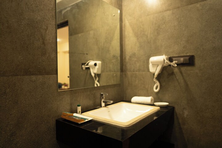 Room 14 of 23